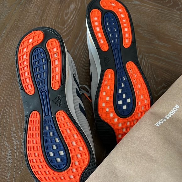 Adidas Men's Gray and Black Athletic Shoes - Picture 6 of 6